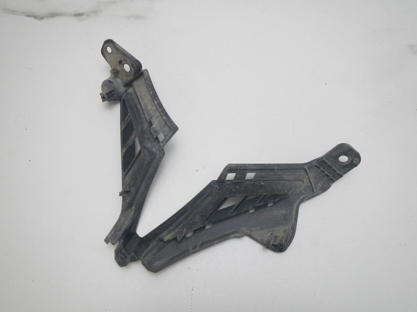 Решетка в бампер правая