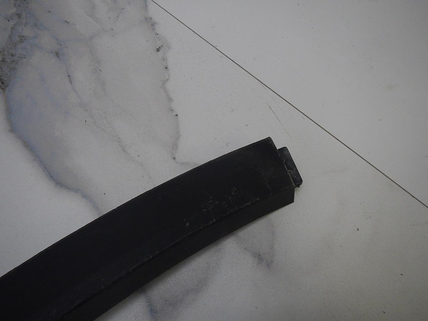 Накладка двери задней правой