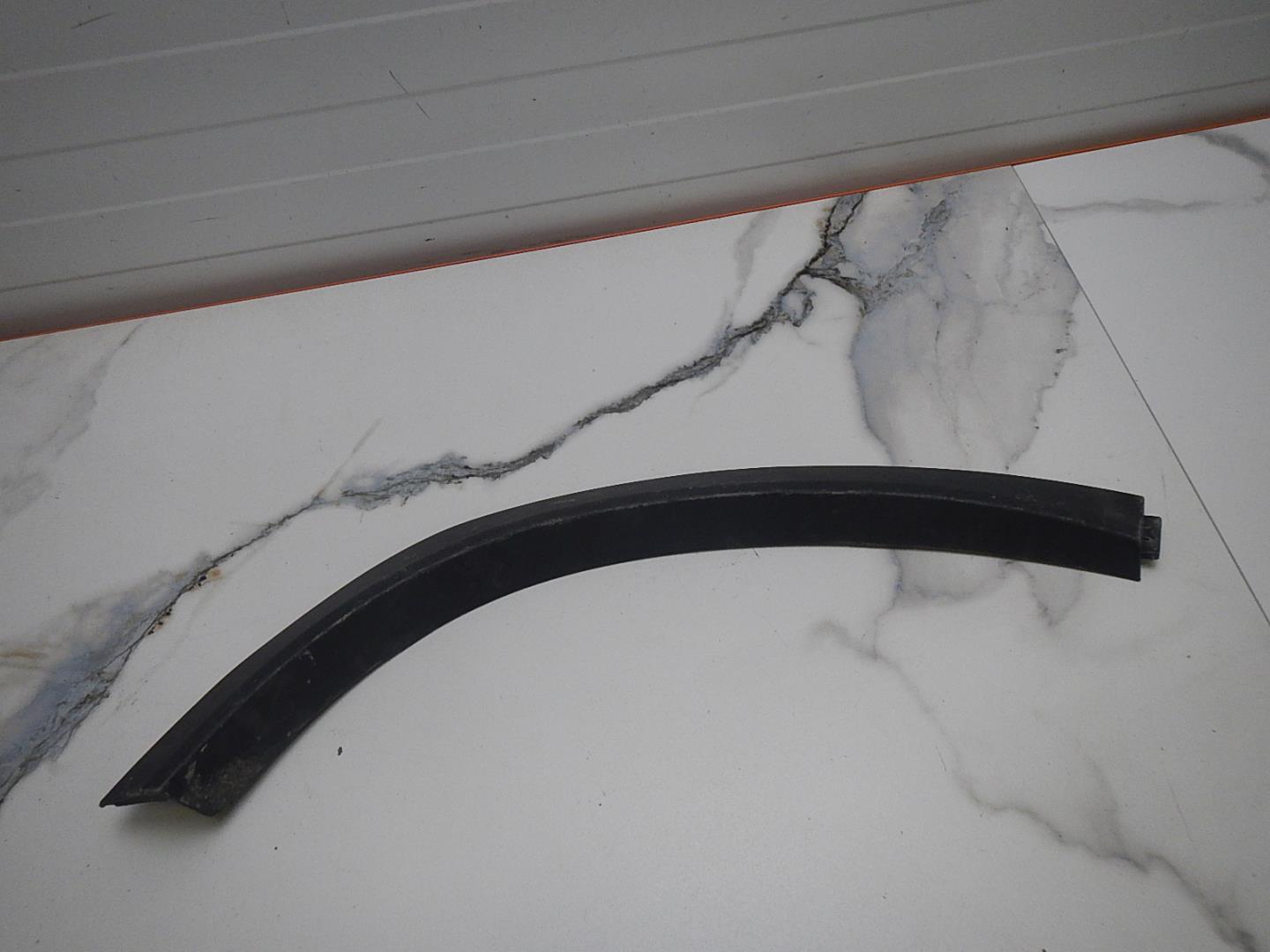 Накладка двери задней правой