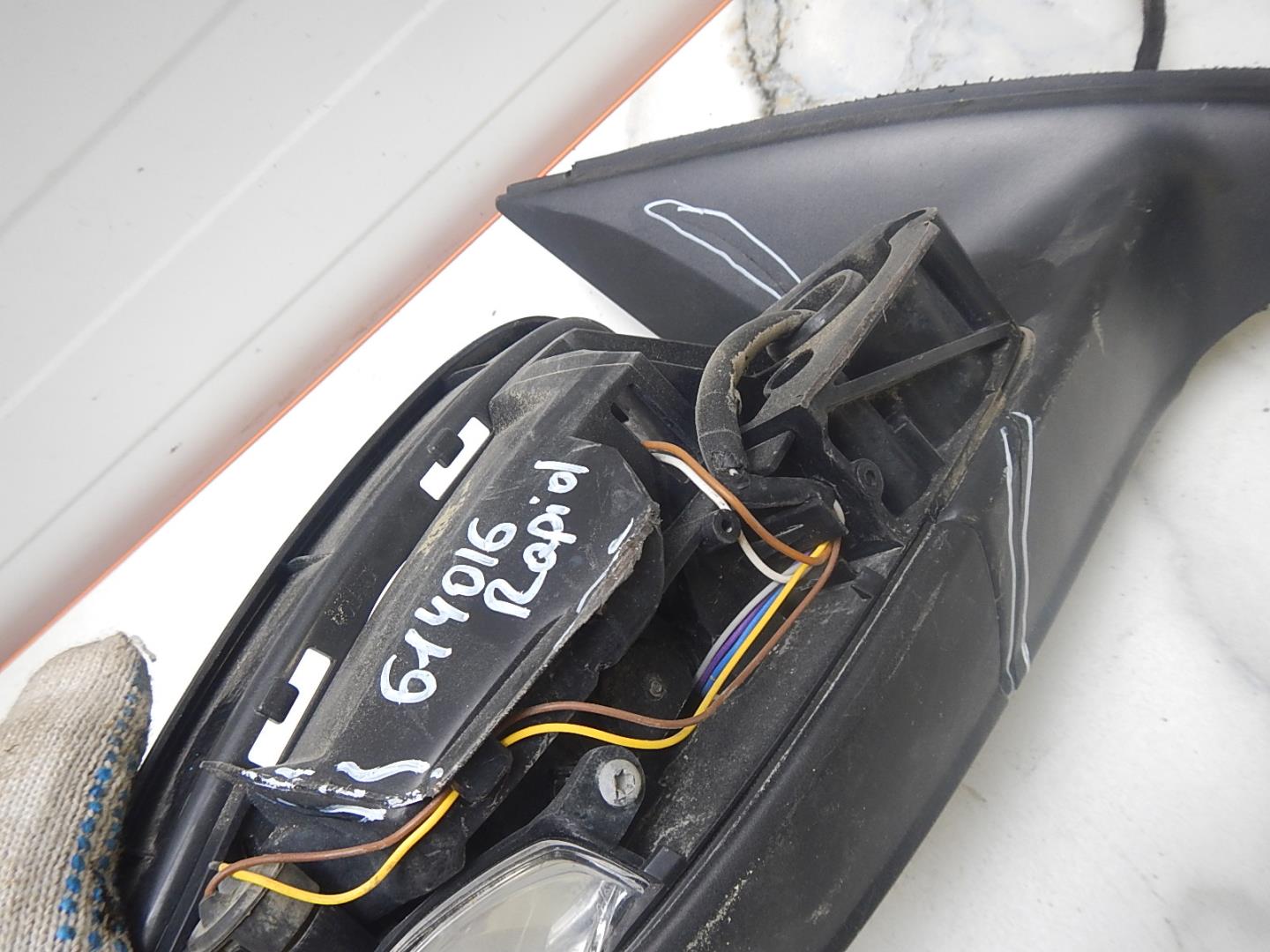 Зеркало правое электрическое