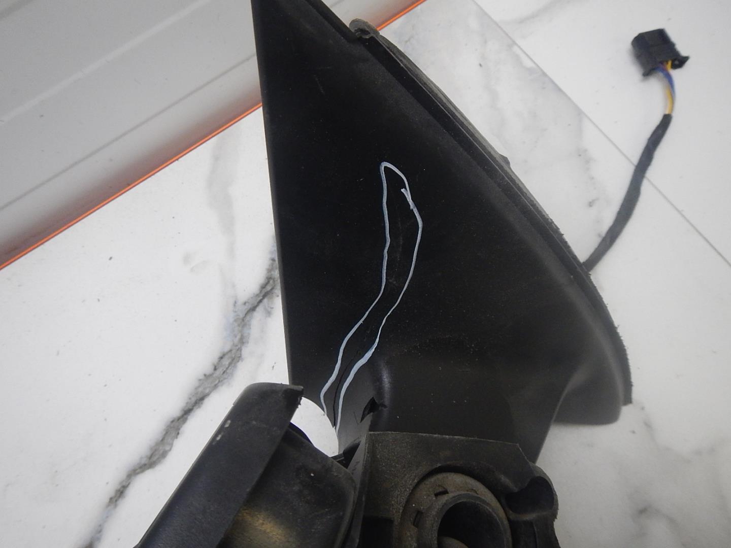 Зеркало правое электрическое