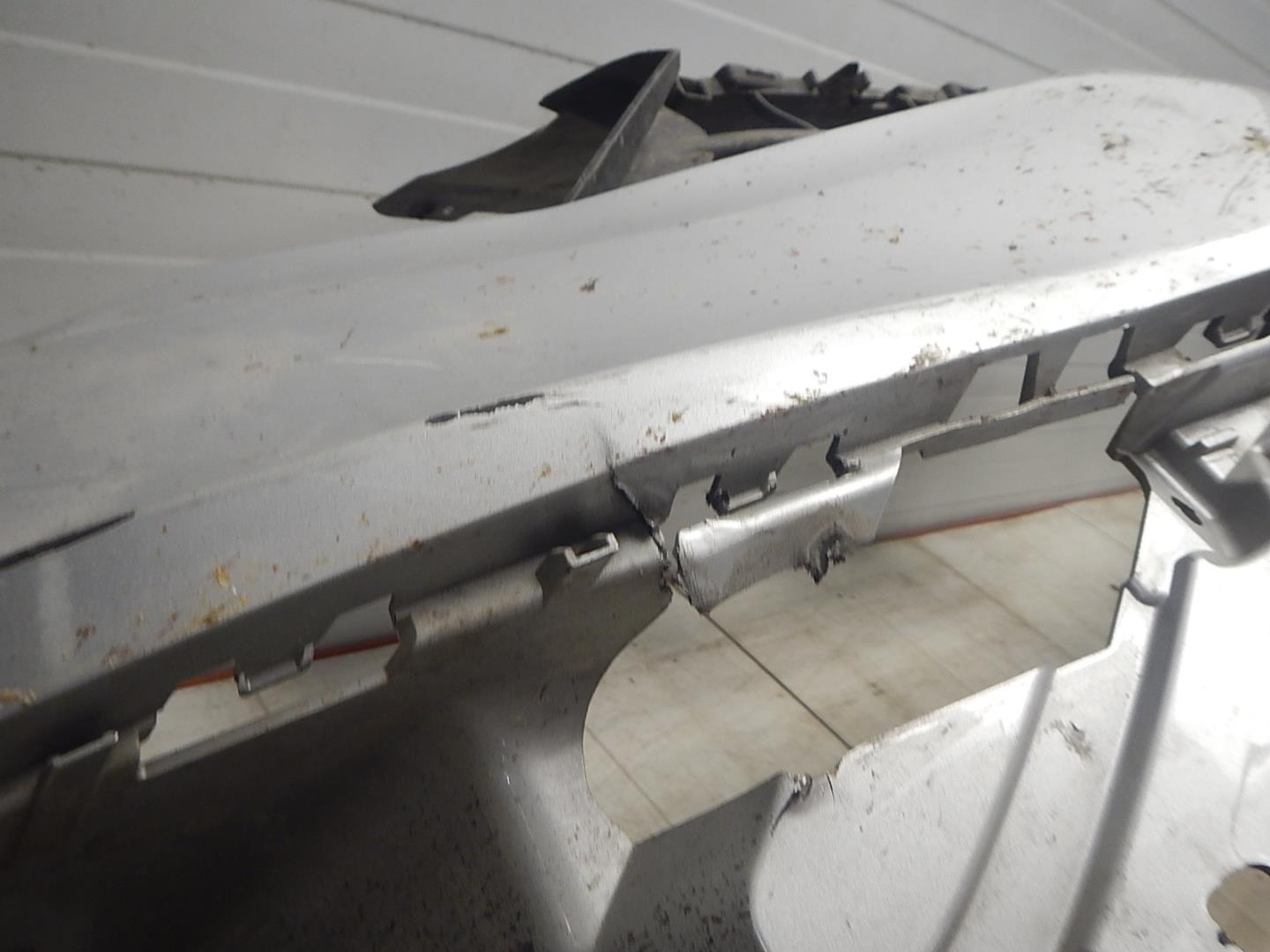 Бампер передний