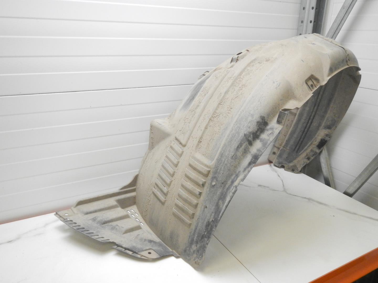 Локер передний левый