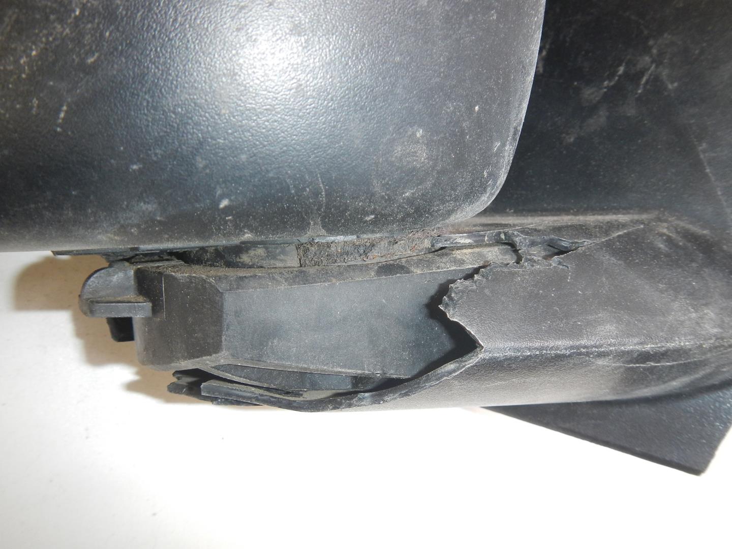 Зеркало правое электрическое