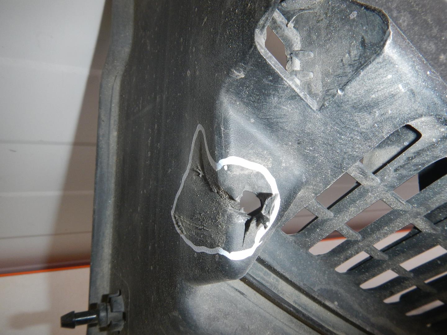 Решетка стеклоочистителей (Жабо)