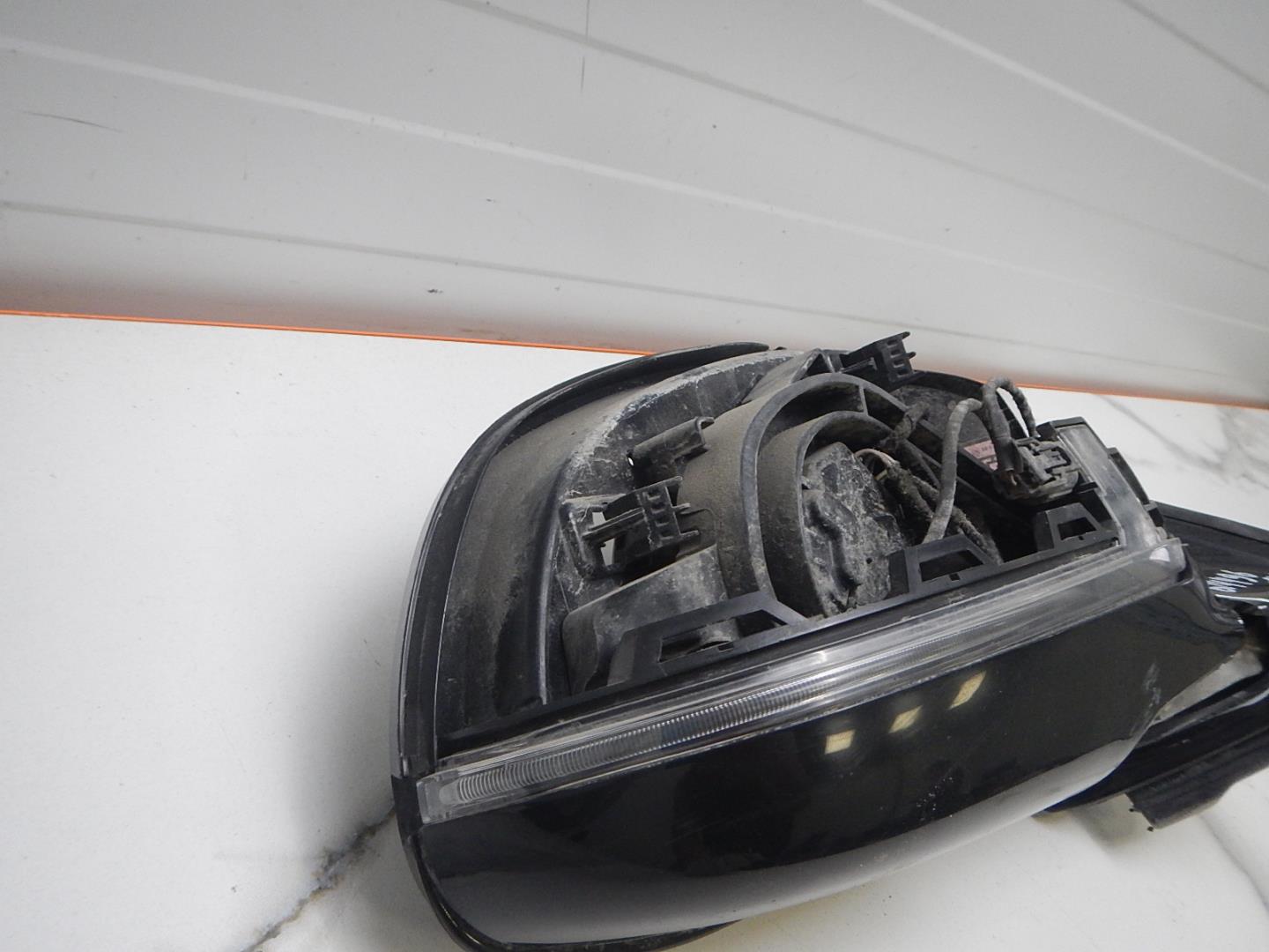 Зеркало правое электрическое