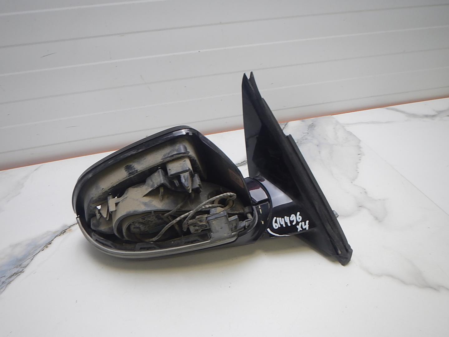 Зеркало правое электрическое