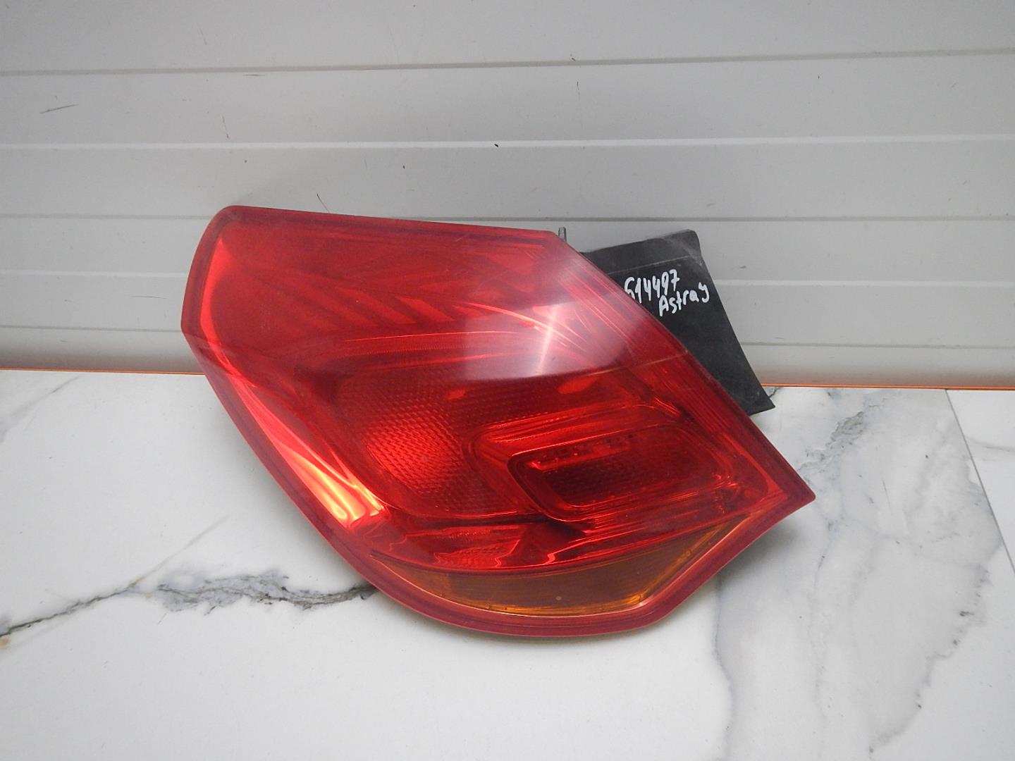 Фонарь задний левый