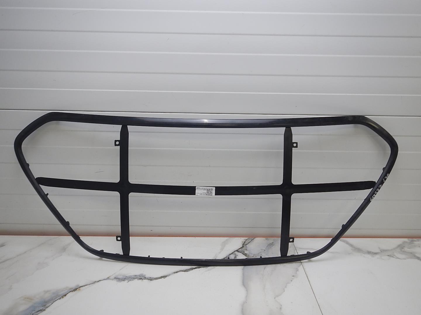 Рамка решетки в бампер