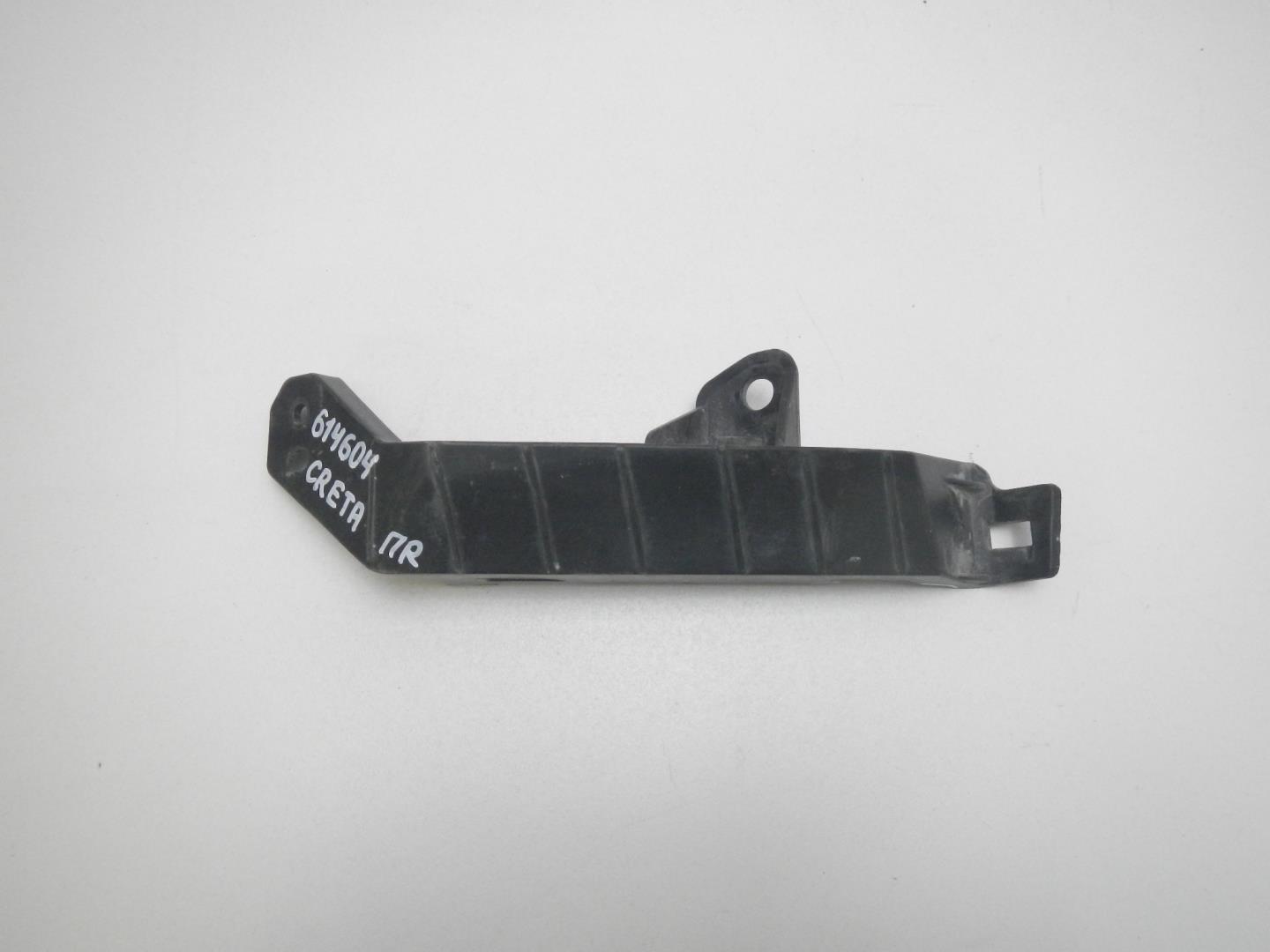 Кронштейн переднего бампера правый