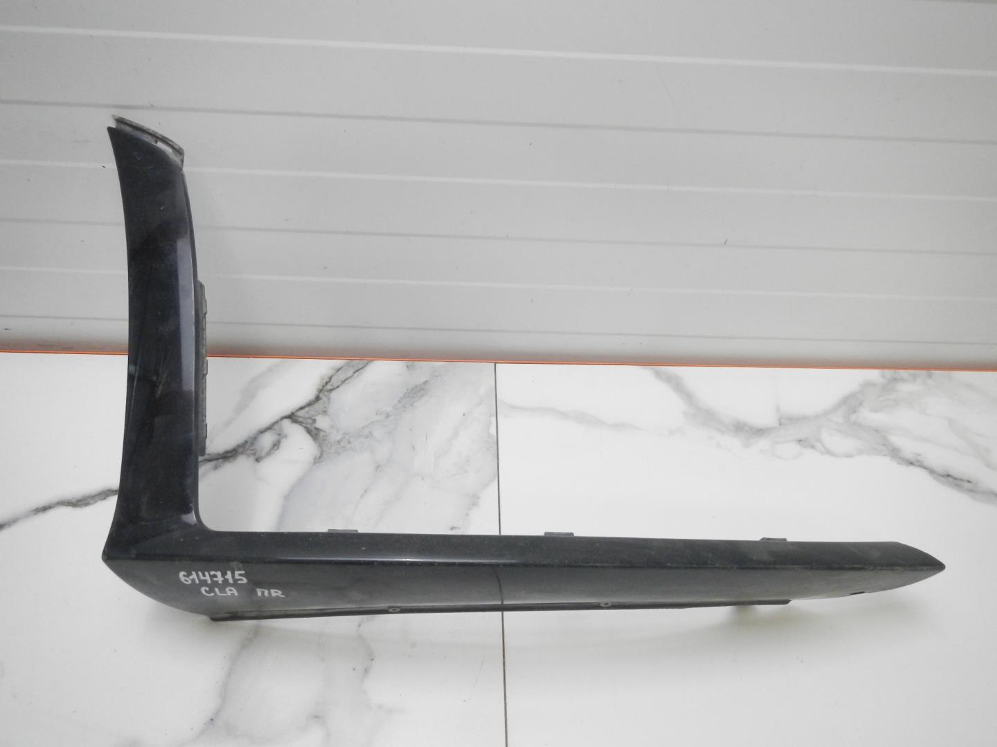 Накладка переднего бампера правая