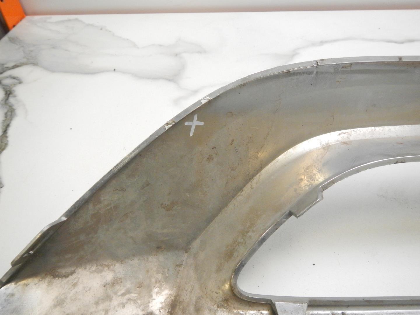 Накладка переднего бампера