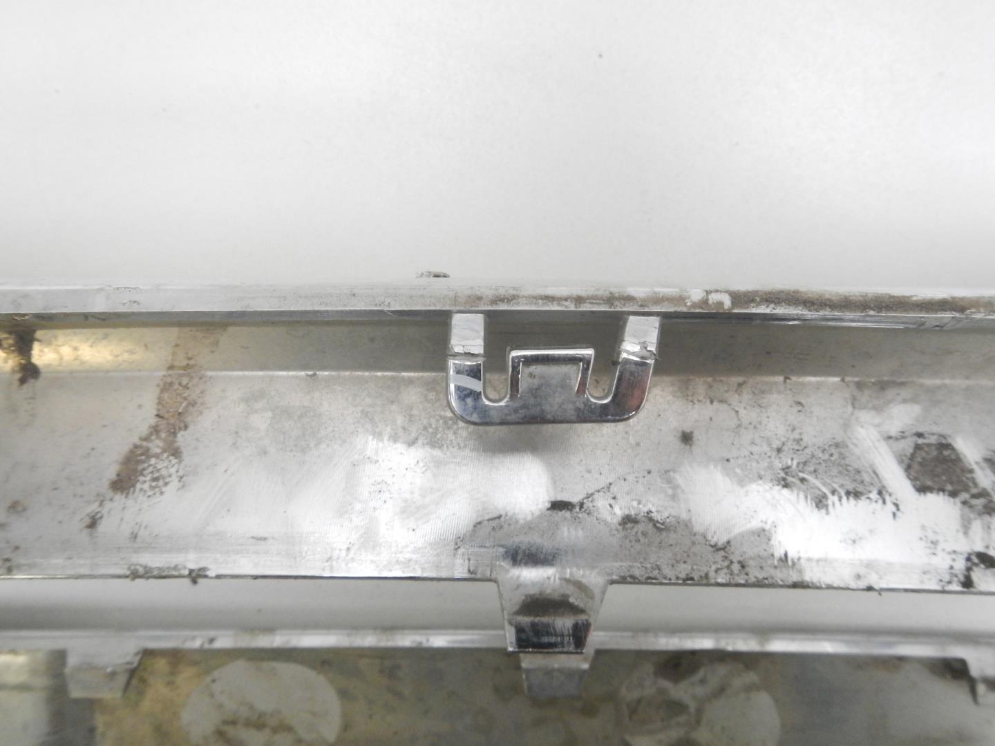 Накладка переднего бампера