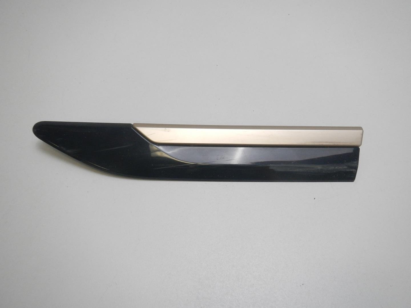 Накладка на крыло