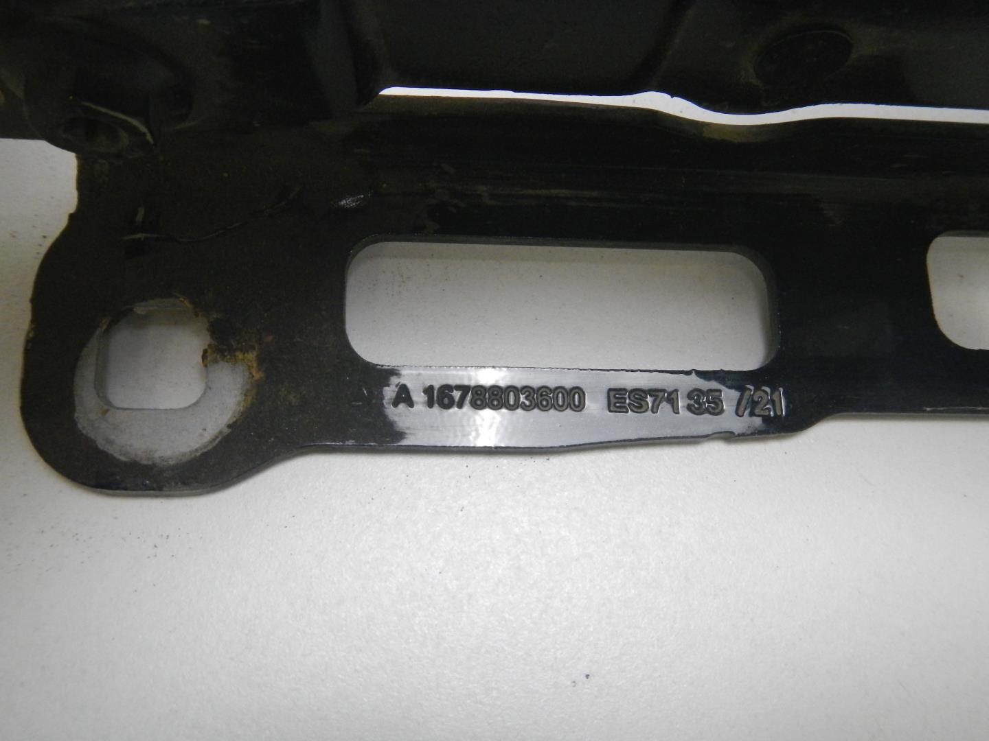 Петля капота правая