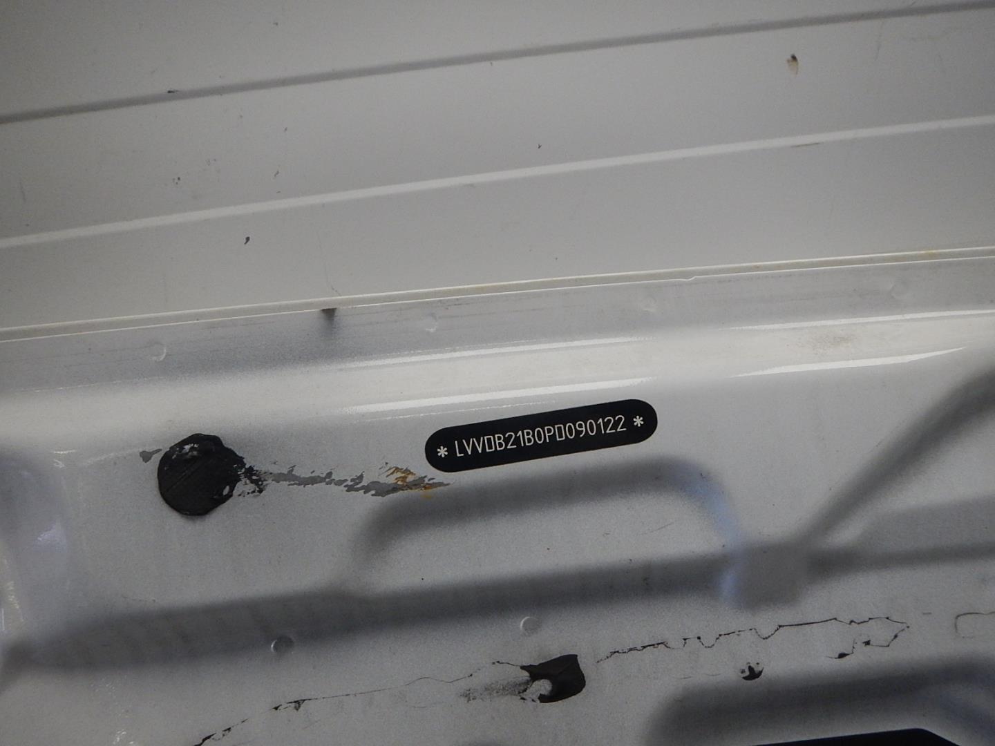 Дверь передняя левая