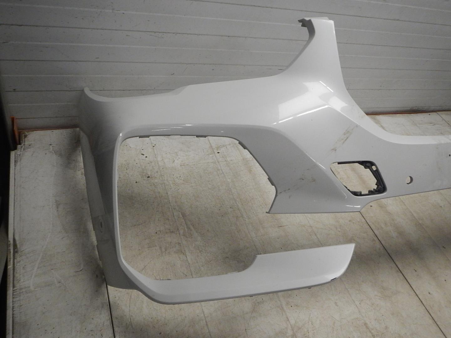 Бампер передний