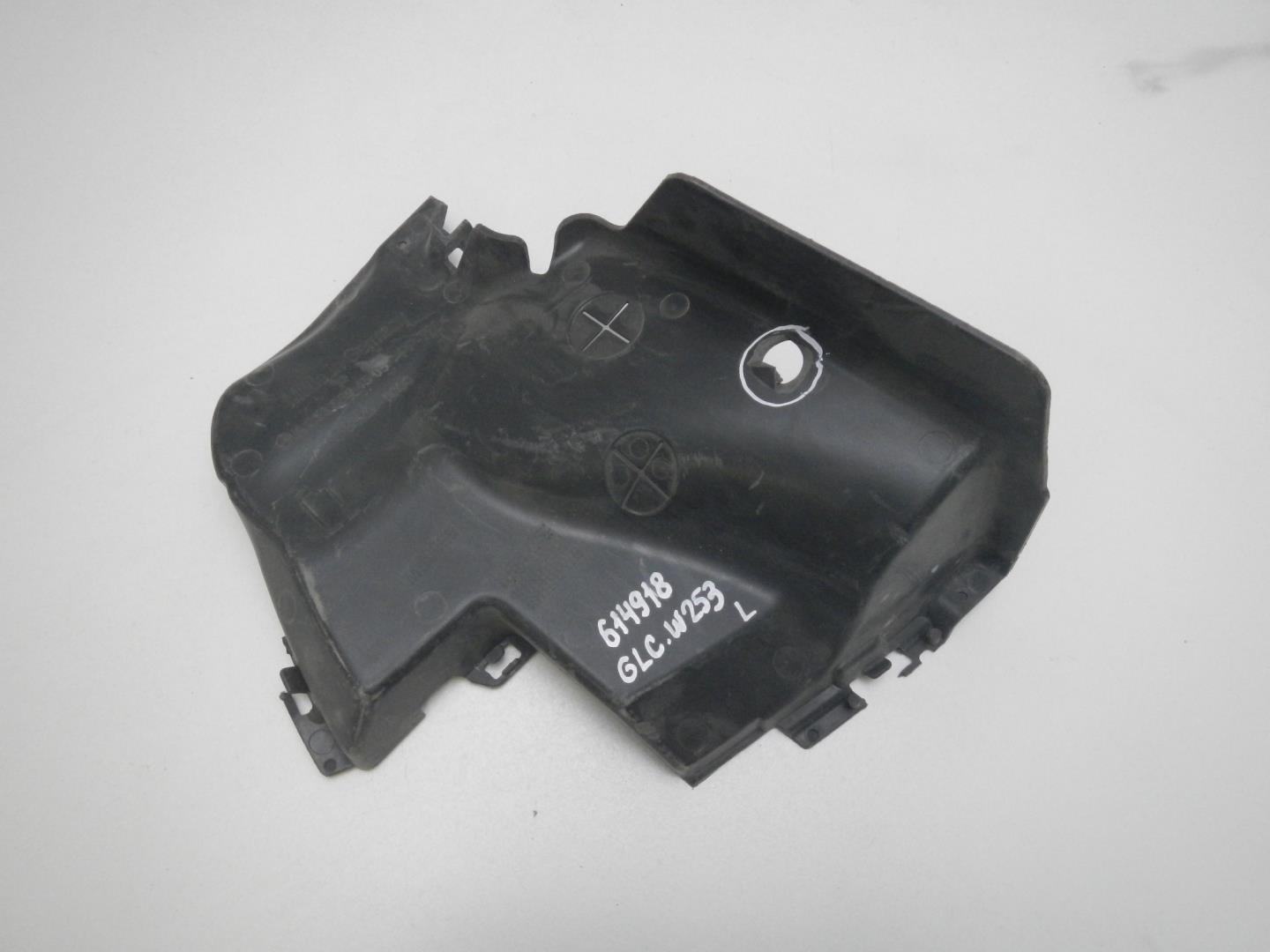 Воздуховод радиатора левый