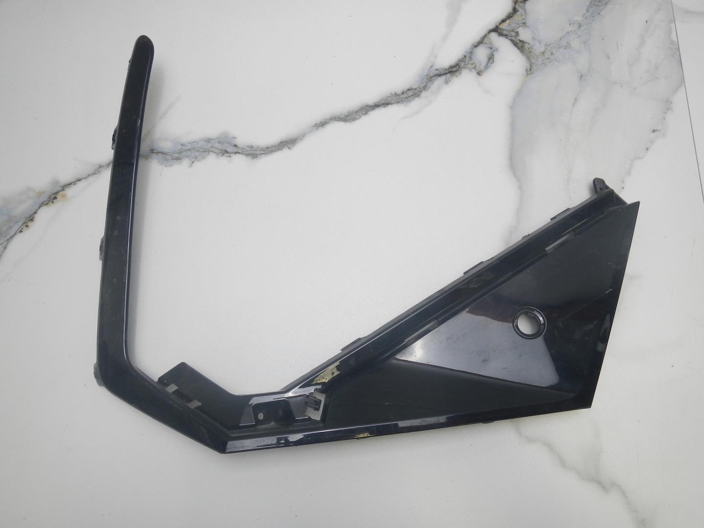 Накладка переднего бампера правая