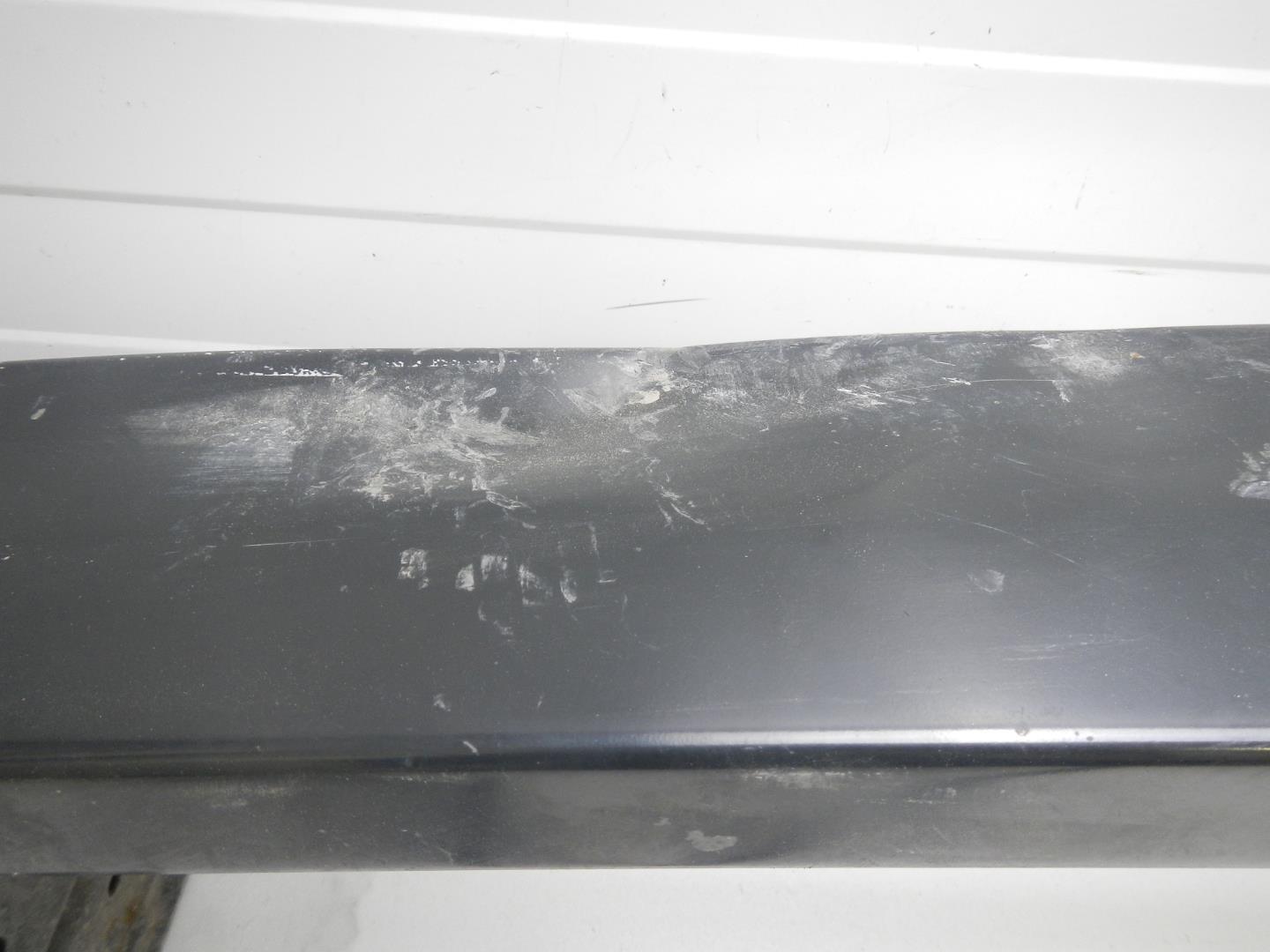 Усилитель переднего бампера