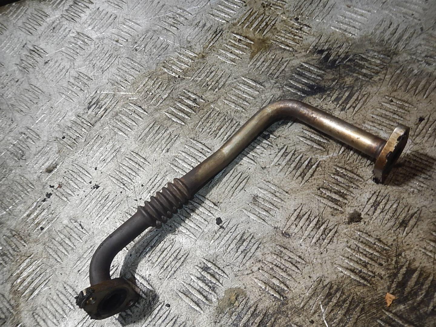 Трубка картерных газов