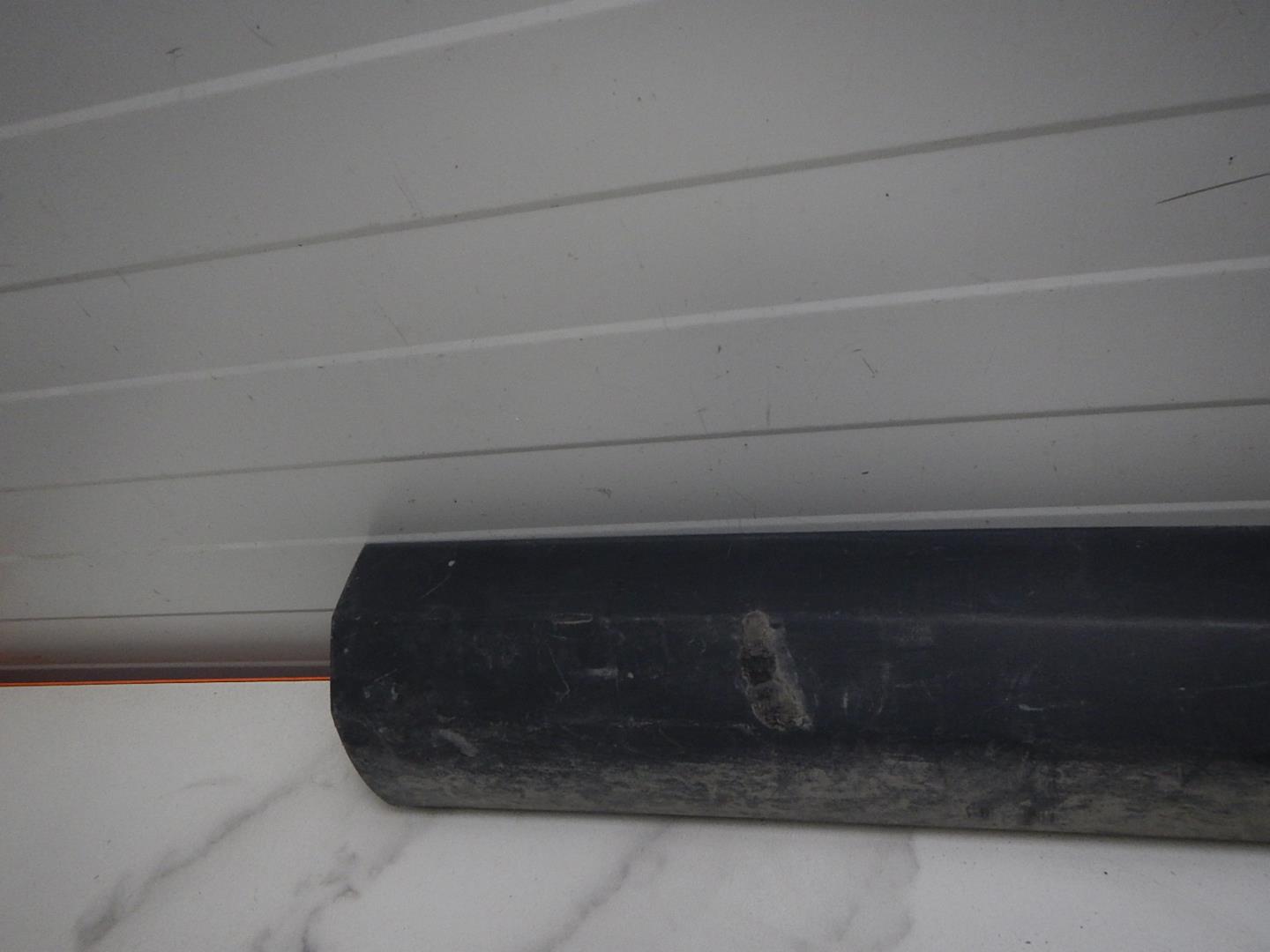 Молдинг передней правой двери