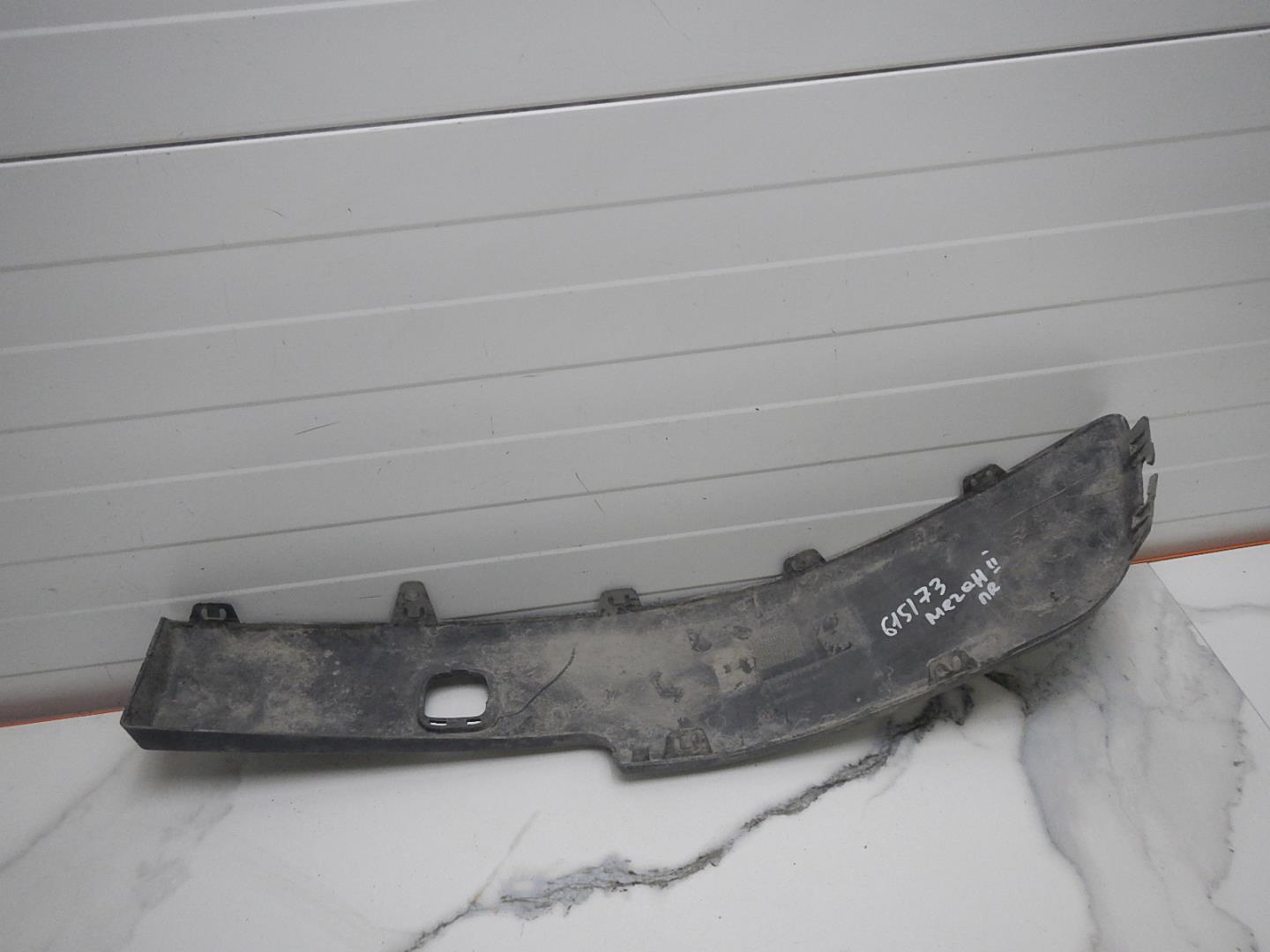 Накладка переднего бампера правая