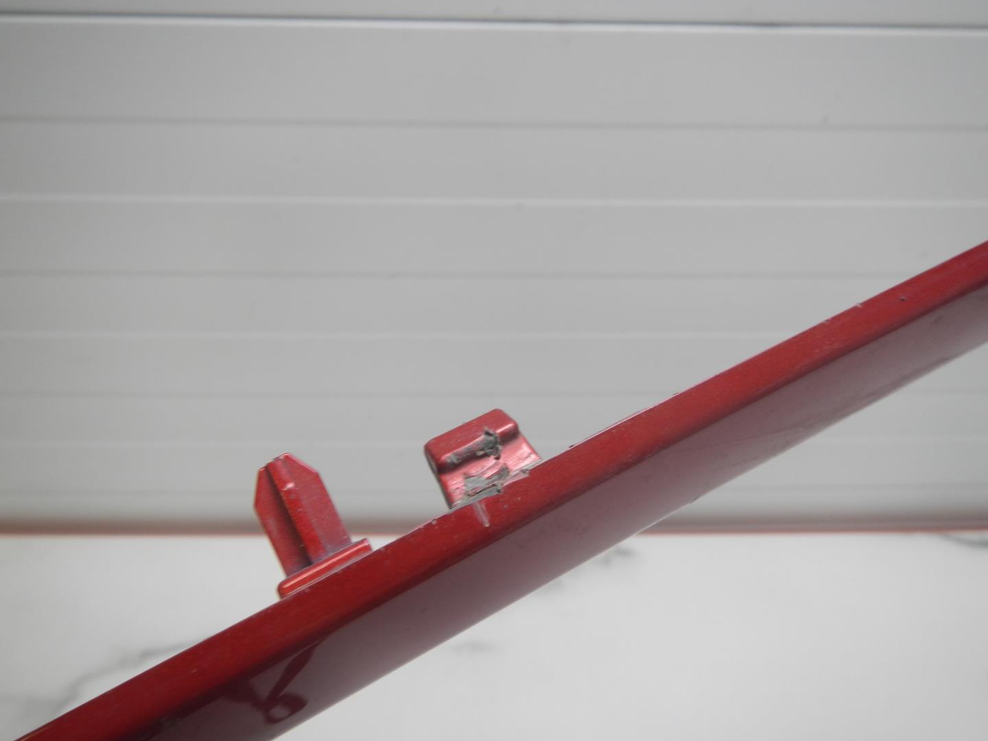 Молдинг задней правой двери