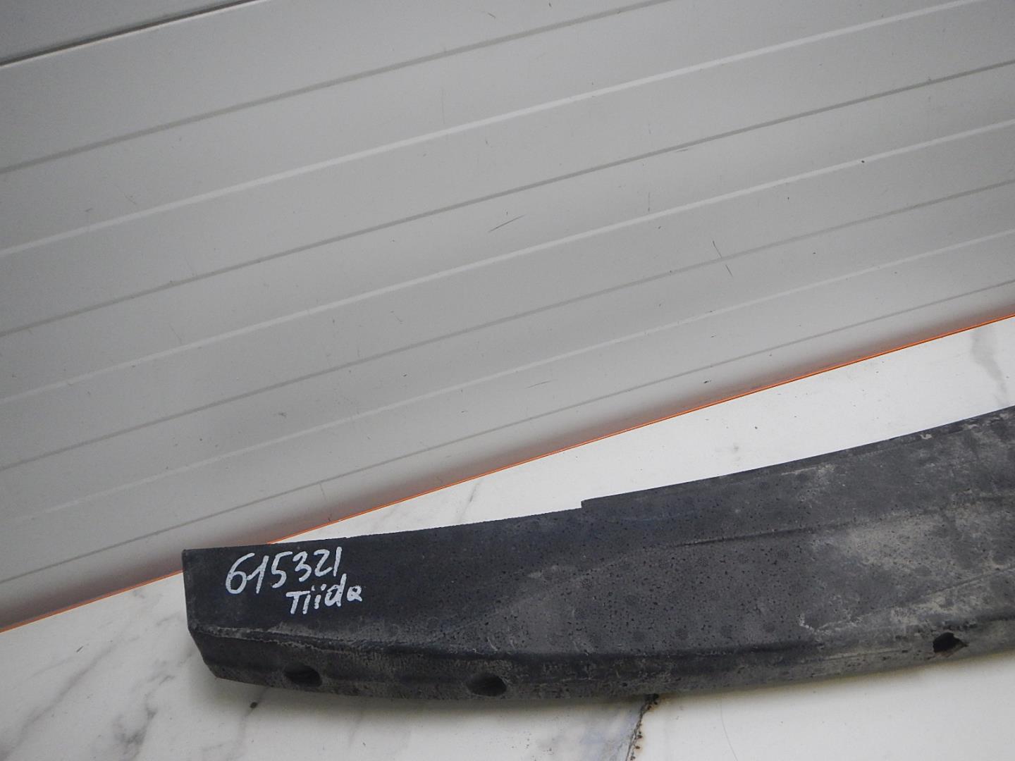 Наполнитель переднего бампера