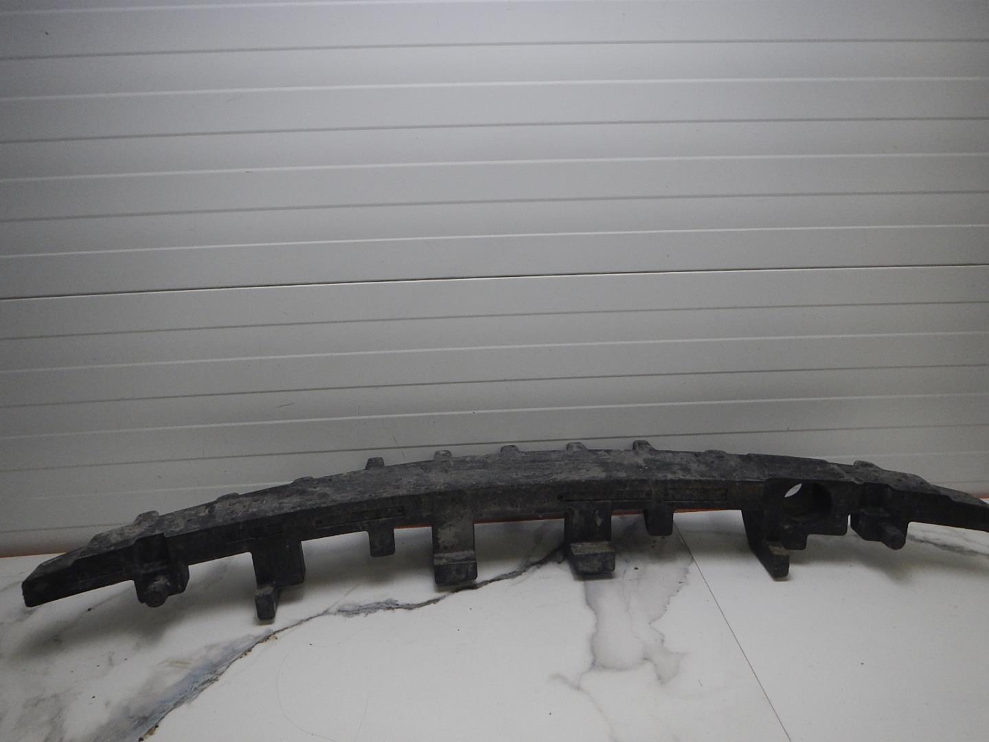 Наполнитель переднего бампера