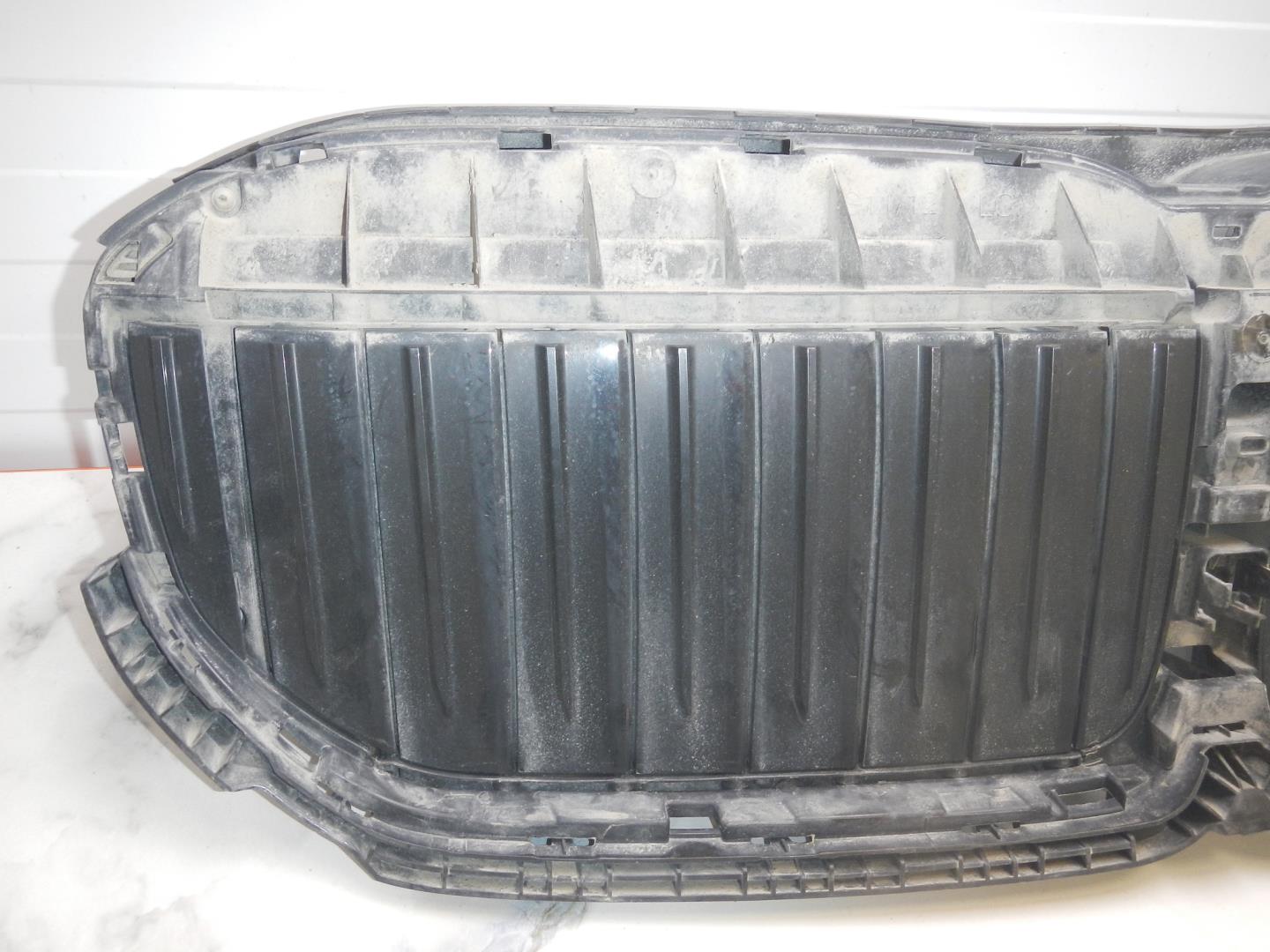 Решетка радиатора