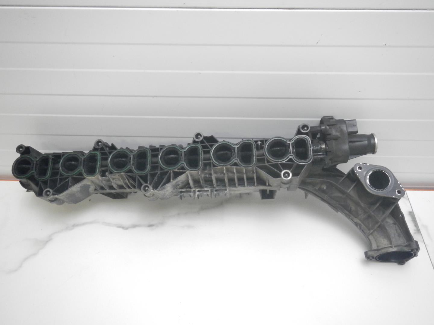 Коллектор впускной