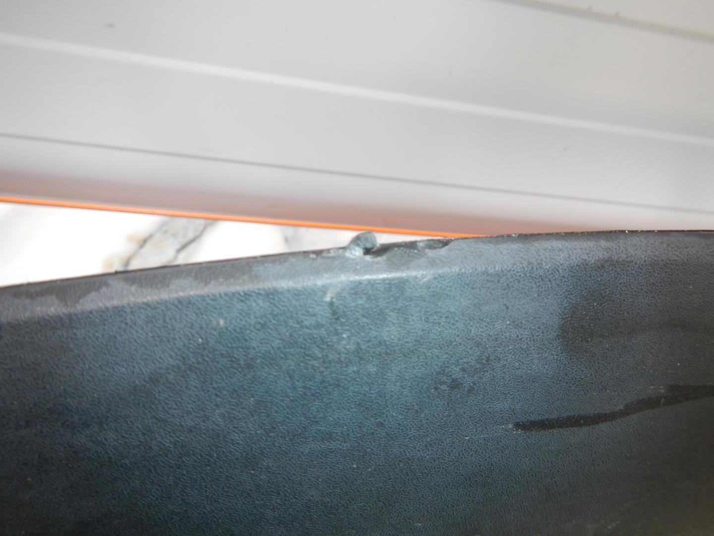 Молдинг задней правой двери