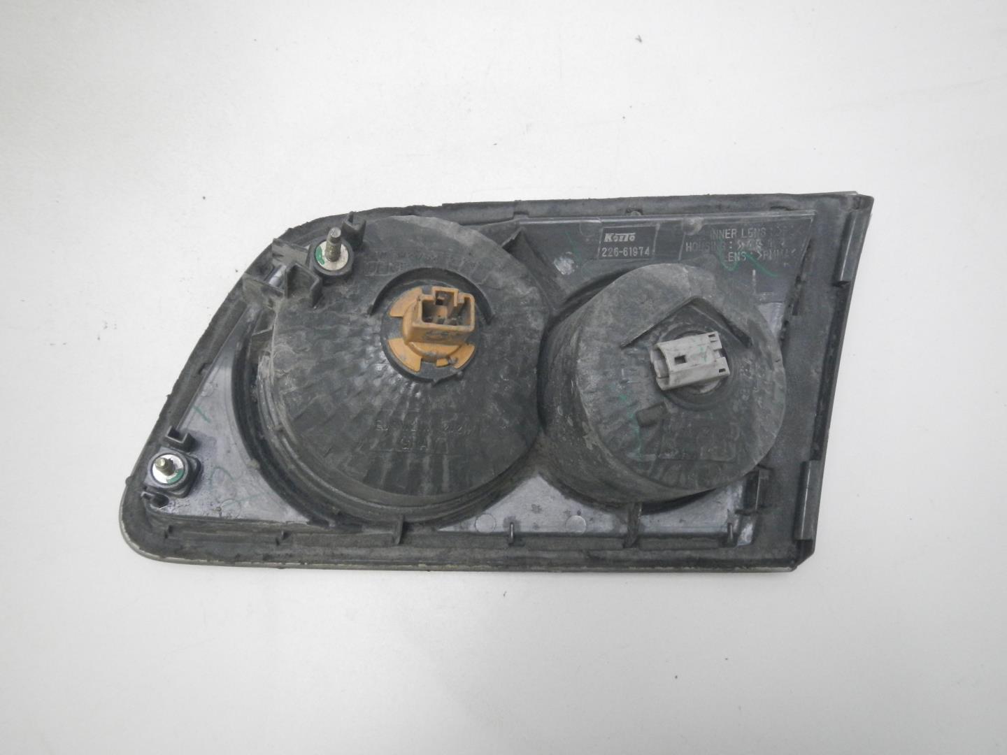 Фонарь задний внутренний левый