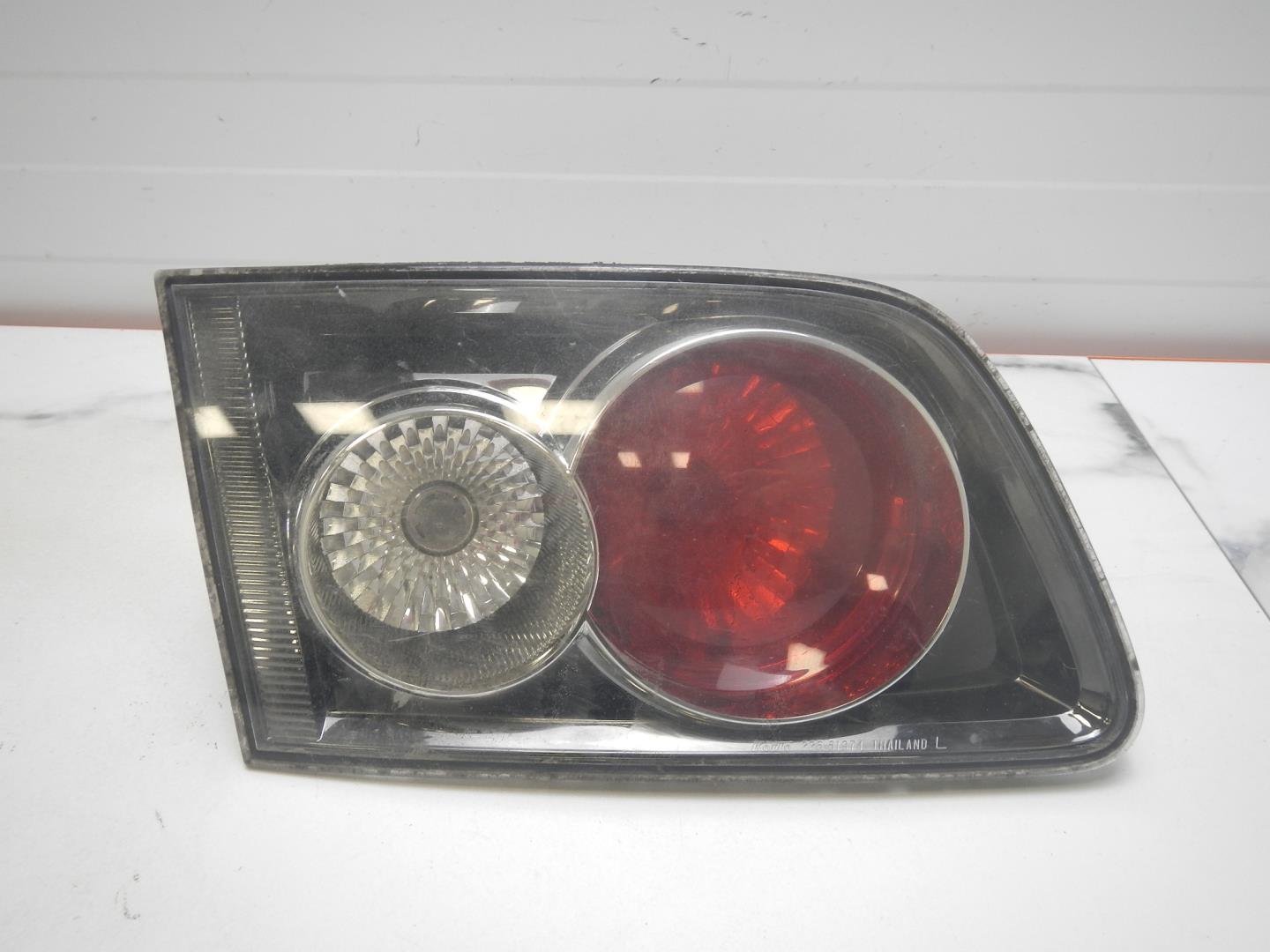 Фонарь задний внутренний левый