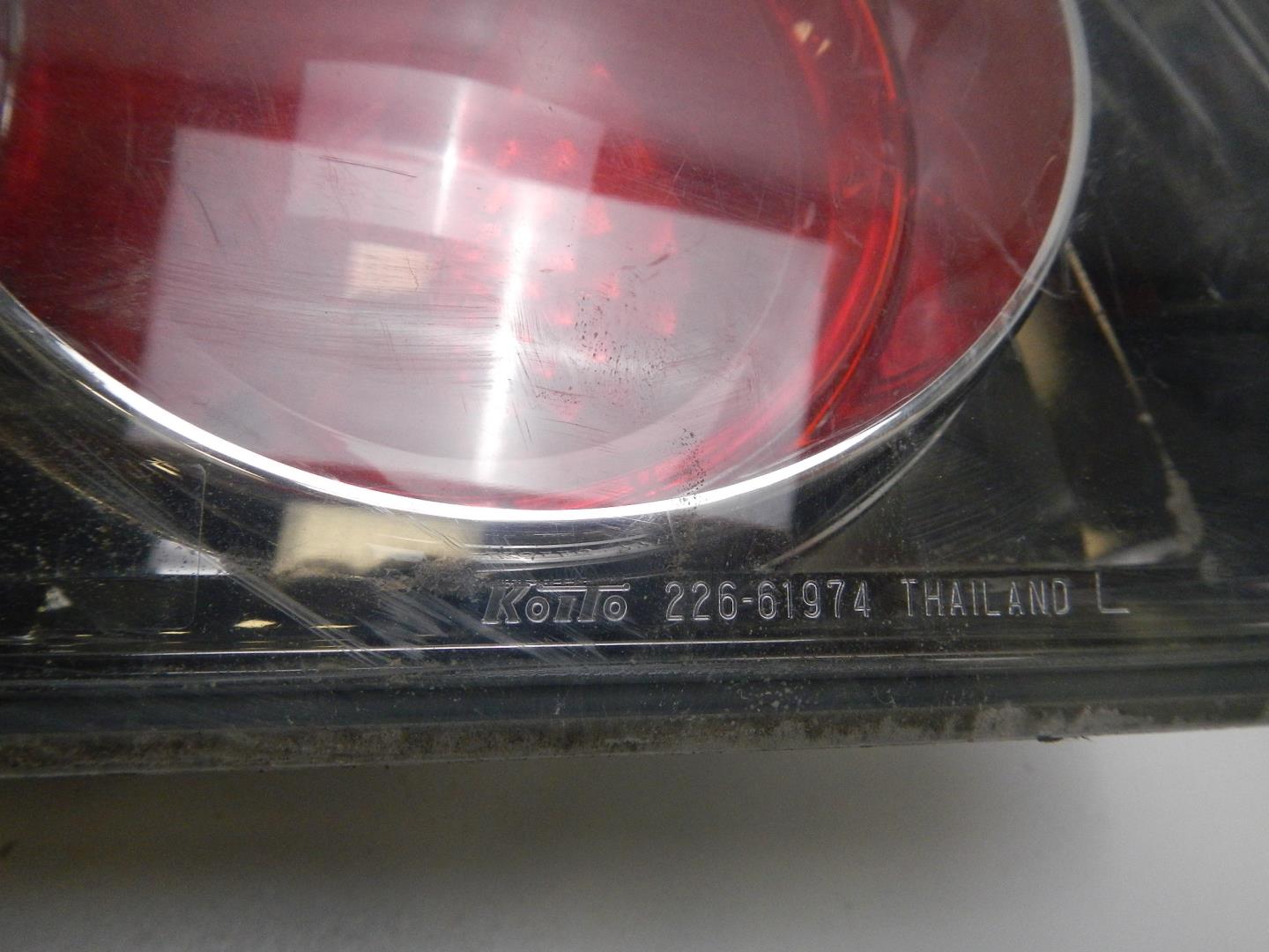 Фонарь задний внутренний левый