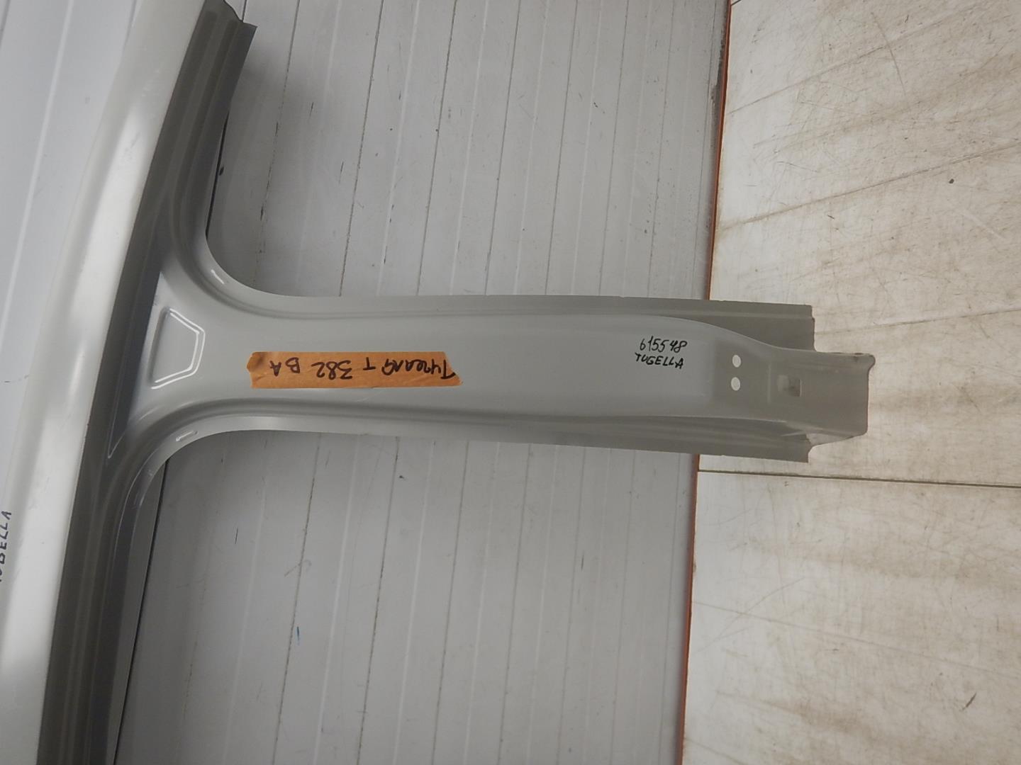 Кузовной элемент