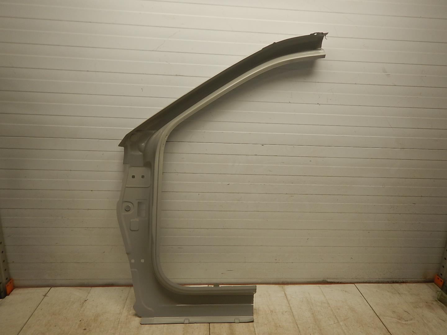 Кузовной элемент