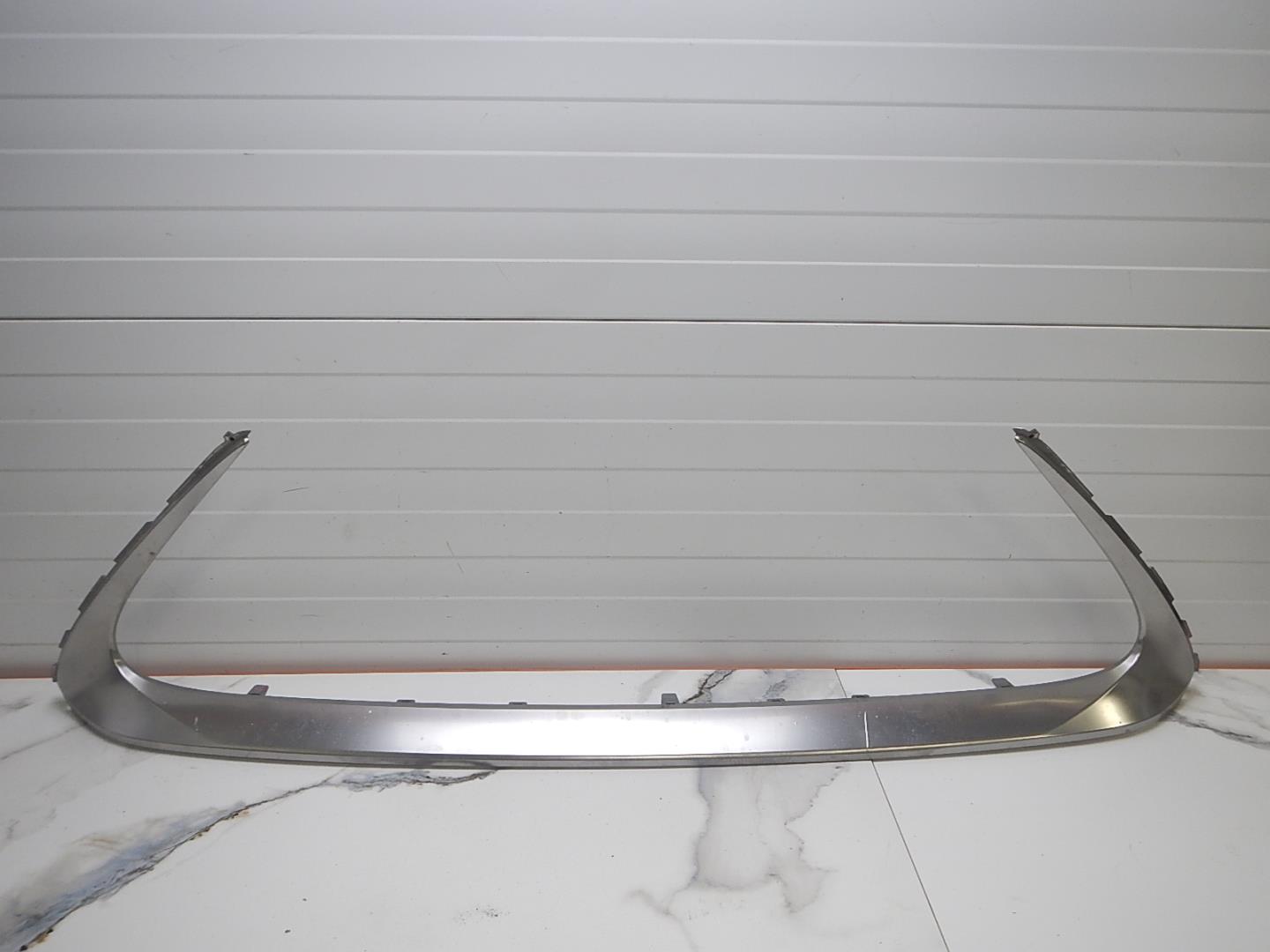 Накладка на решетку радиатора