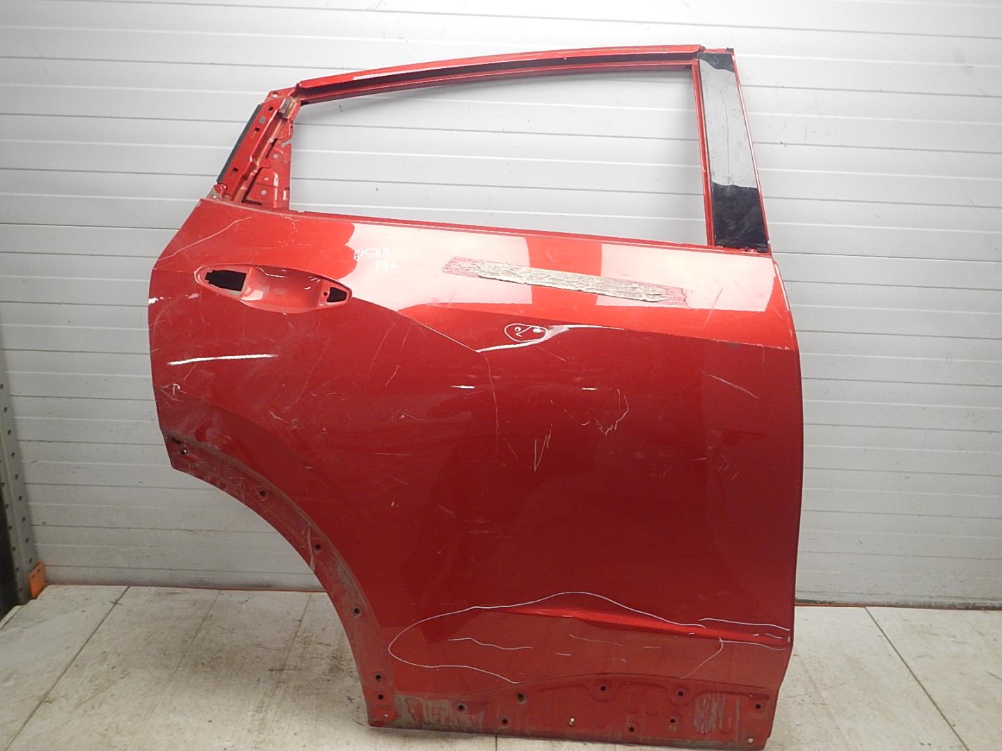 Дверь задняя правая