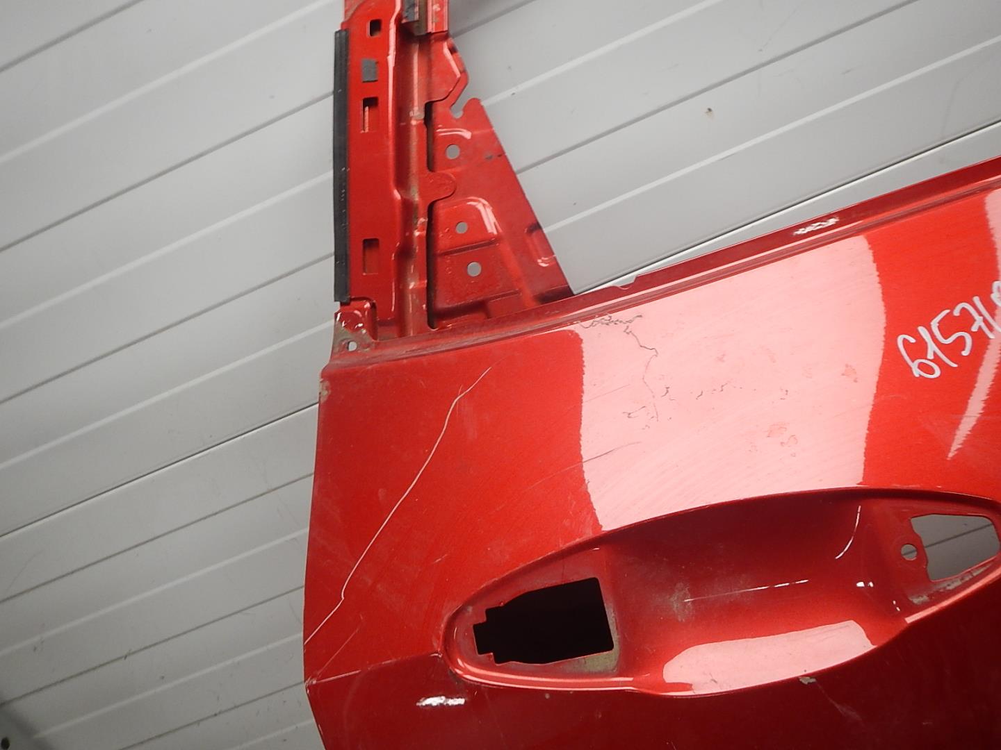 Дверь задняя правая