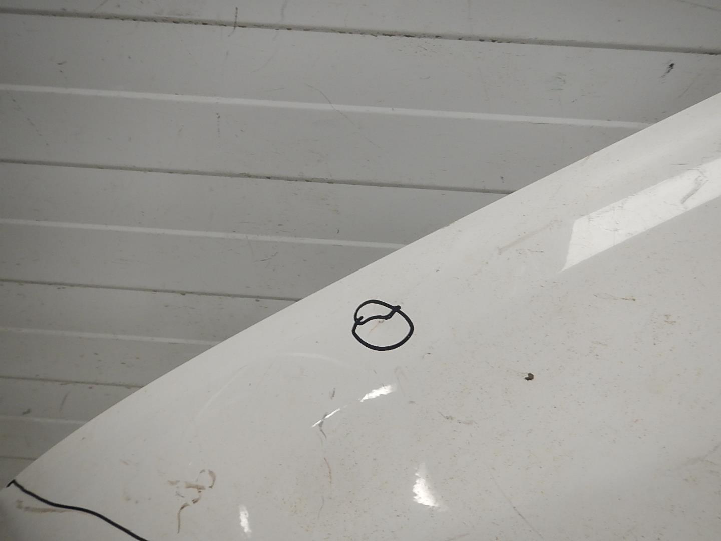 Крыло переднее левое