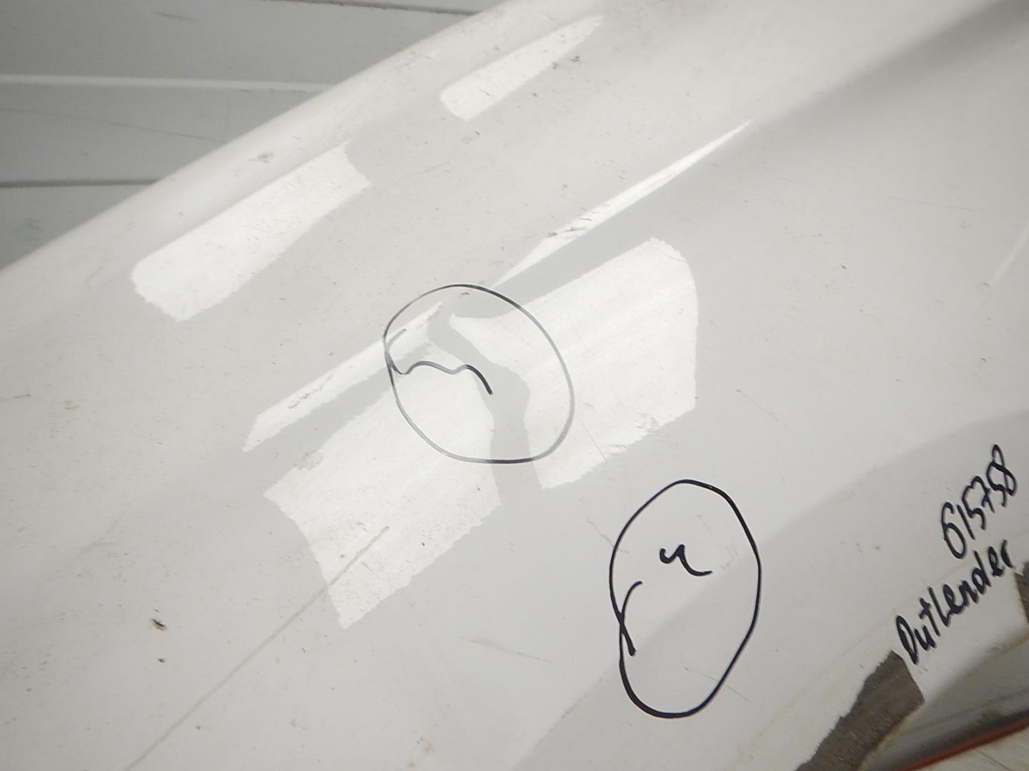 Крыло переднее левое