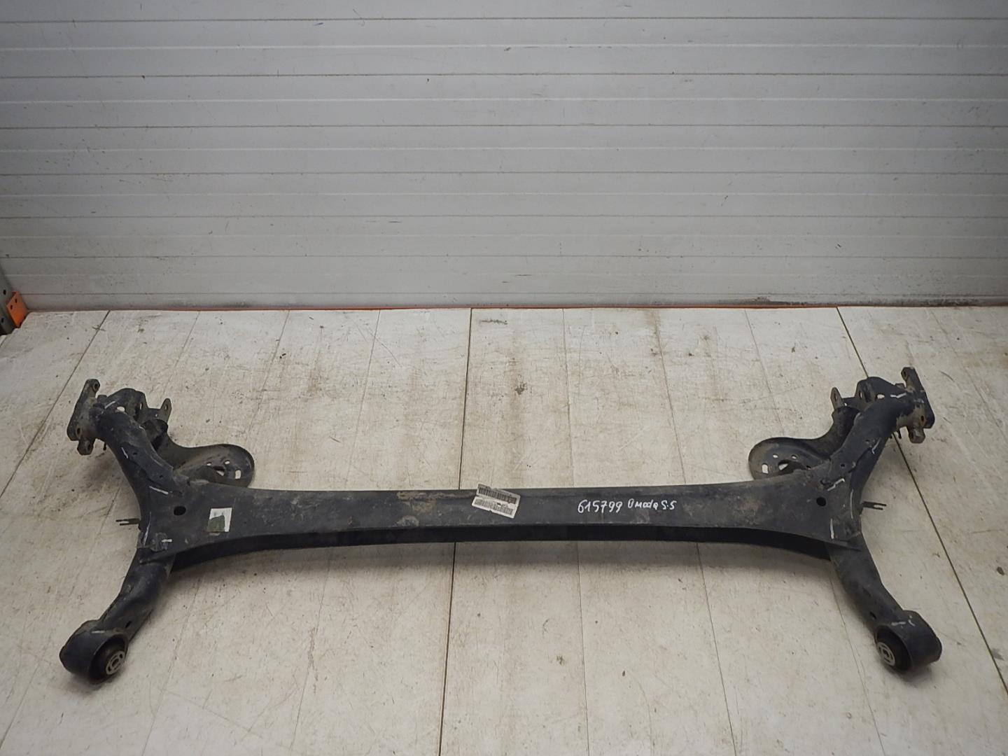 Балка задняя