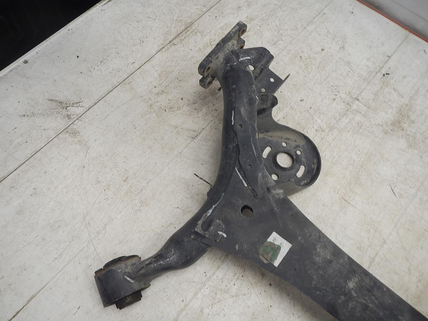 Балка задняя