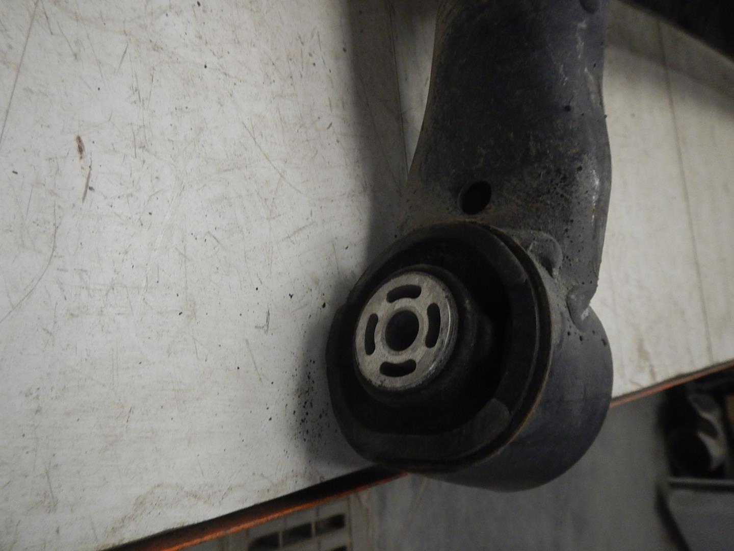 Балка задняя