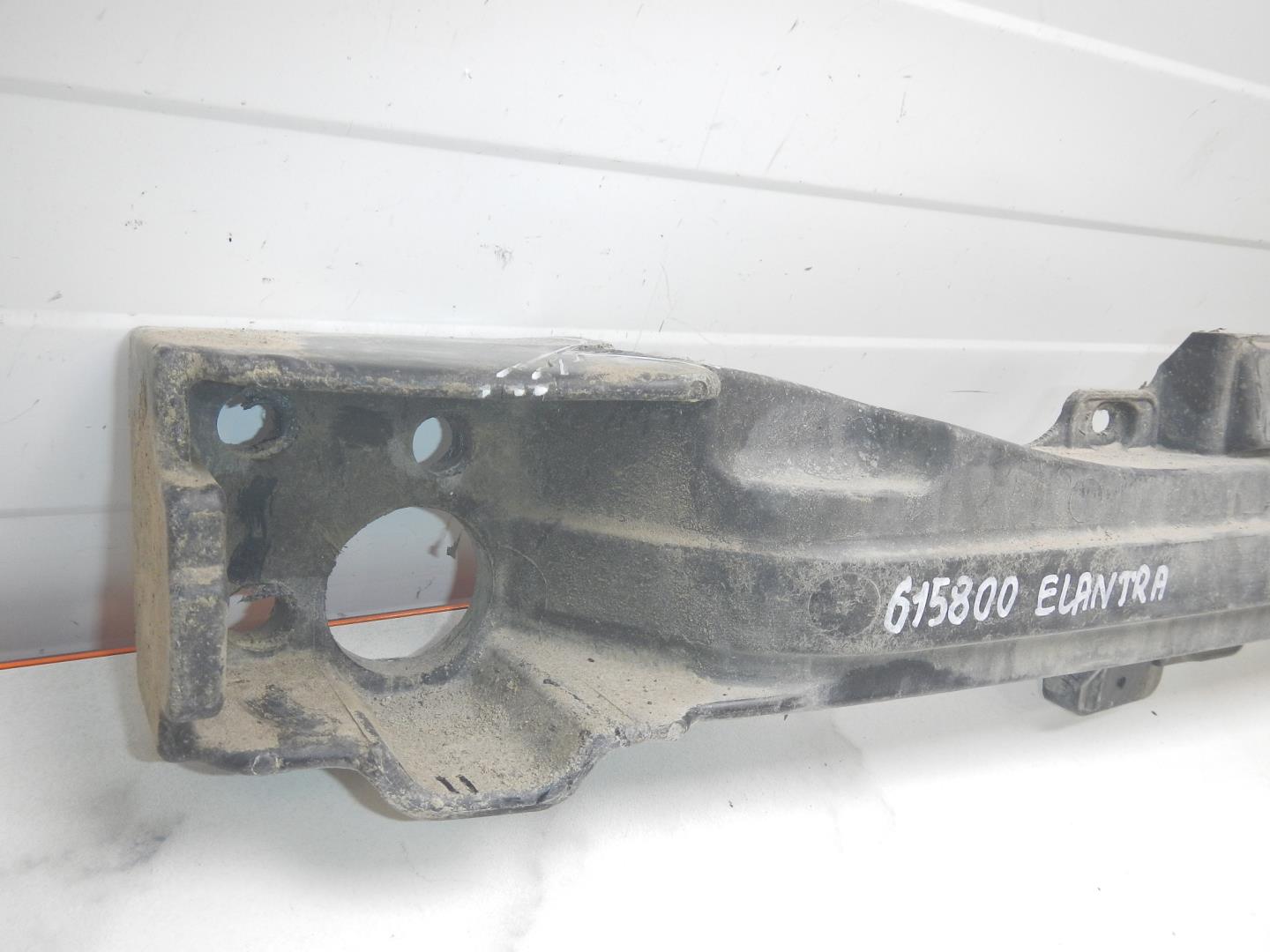 Усилитель заднего бампера