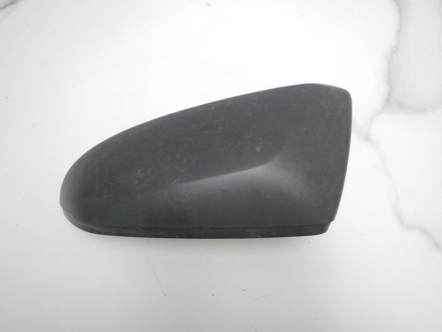 Крышка зеркала внутренняя левая