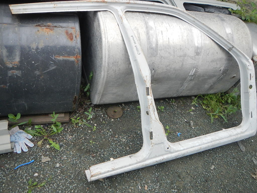 Кузовной элемент