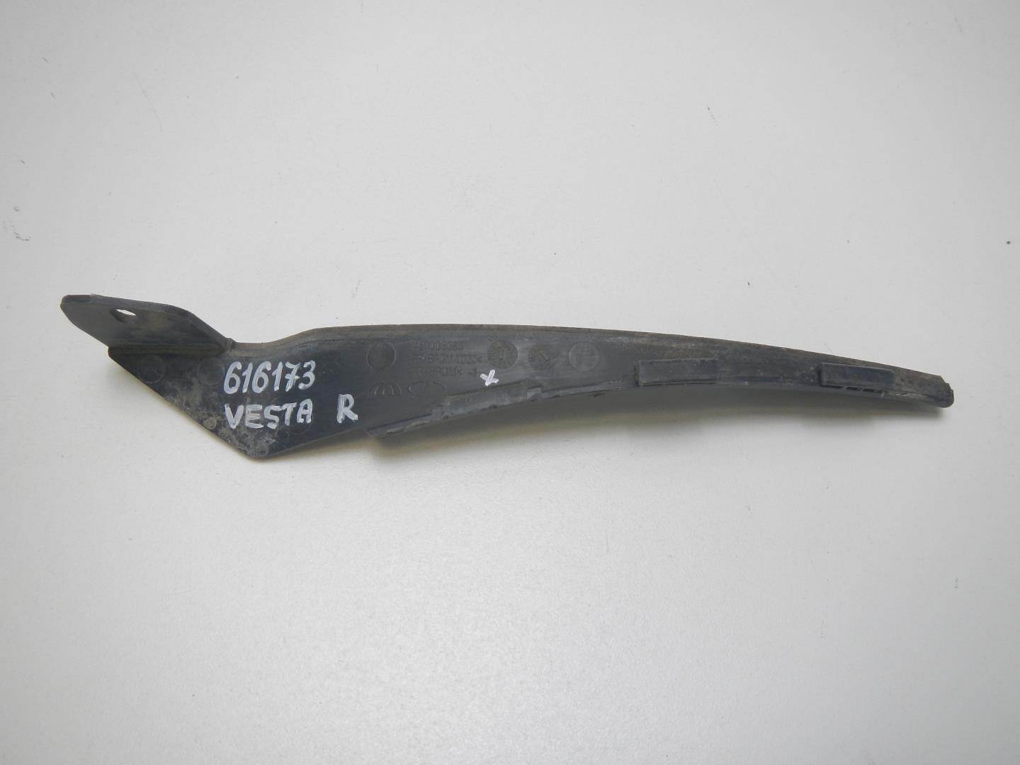 Накладка (кузов наружные)